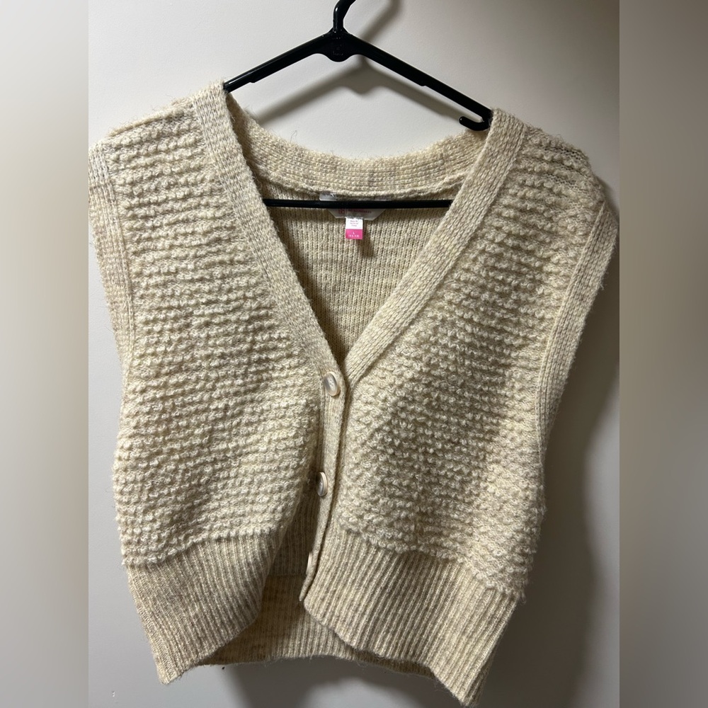 Cream Textured Women's Sweater Vest